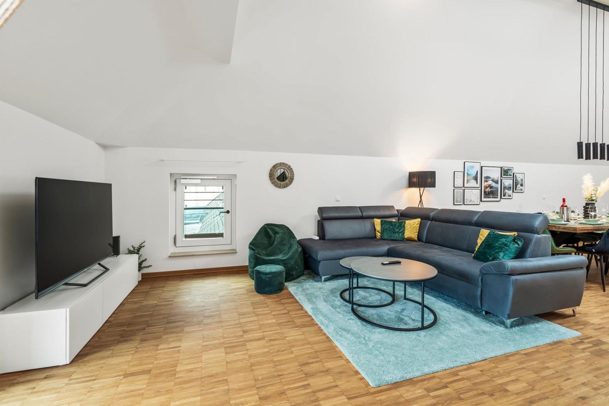 Dnd Design Loft I 170Qm I Parken I Balkon I Workstation I Netflix I Kaffee I Waschmaschine I Trockner I Xbox I Ausblick Apartment Wurzburg Exterior photo