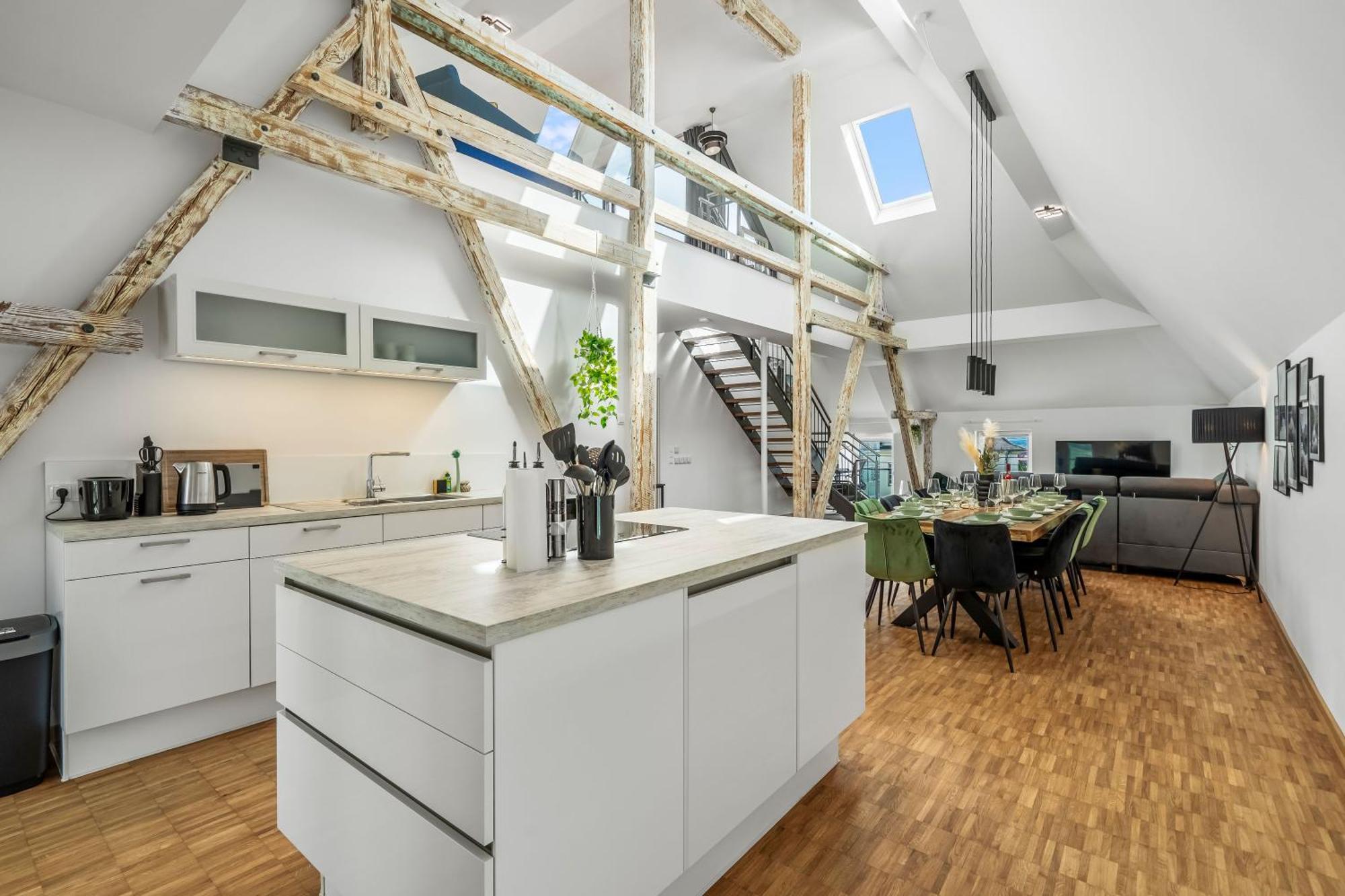 Dnd Design Loft I 170Qm I Parken I Balkon I Workstation I Netflix I Kaffee I Waschmaschine I Trockner I Xbox I Ausblick Apartment Wurzburg Exterior photo